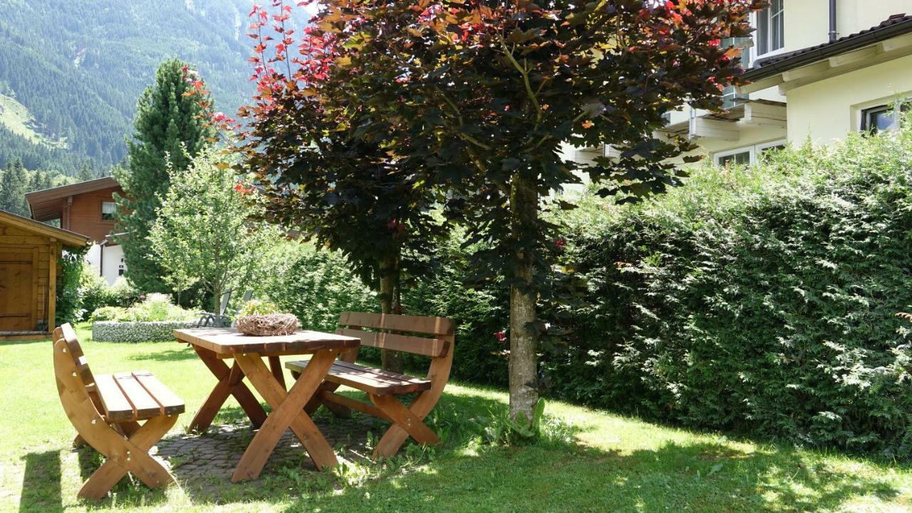 Gaestehaus Margareta Wald im Pinzgau Exterior foto